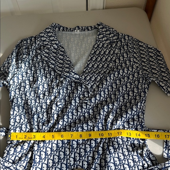 Navy & White Printed Wrap Romper with Belt Size Medium - Picture 10 of 16